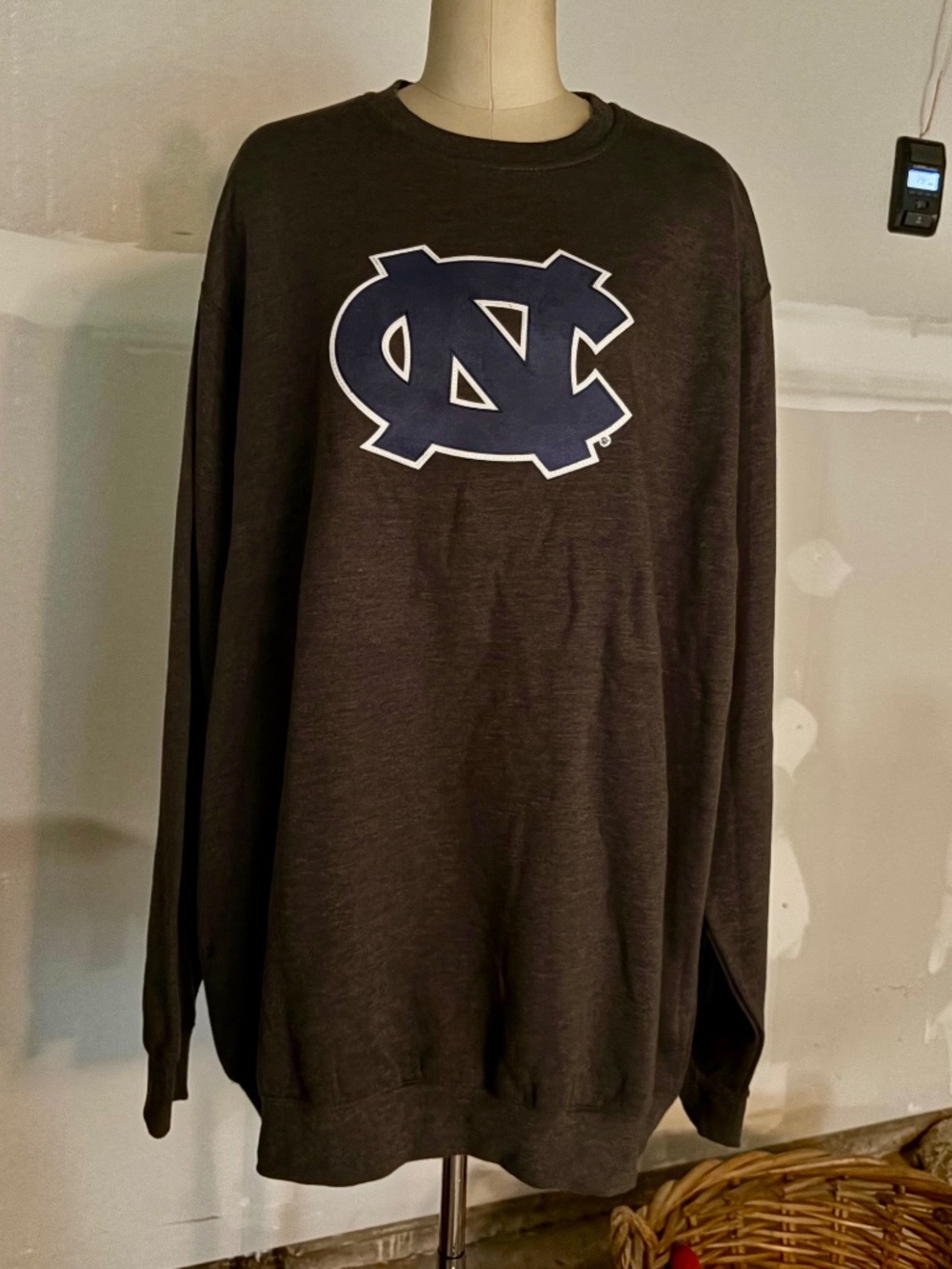 University Of North Carolina Tar Heels Crewneck Sweatshirt - Size XL